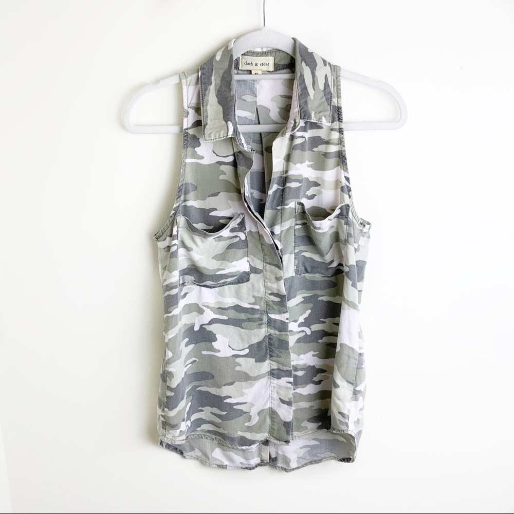 Cloth & Stone Button Down Camo Top - Picture 2 of 6